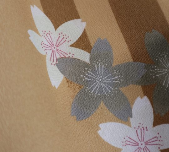 卒業式袴レンタルNo.445[Lサイズ]黄土色×ベージュストライプ・白灰桜